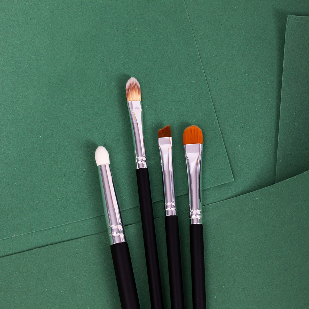 Set 4 pensule profesionale Splendor pentru ochi si sprancene / par sintetic + borseta
