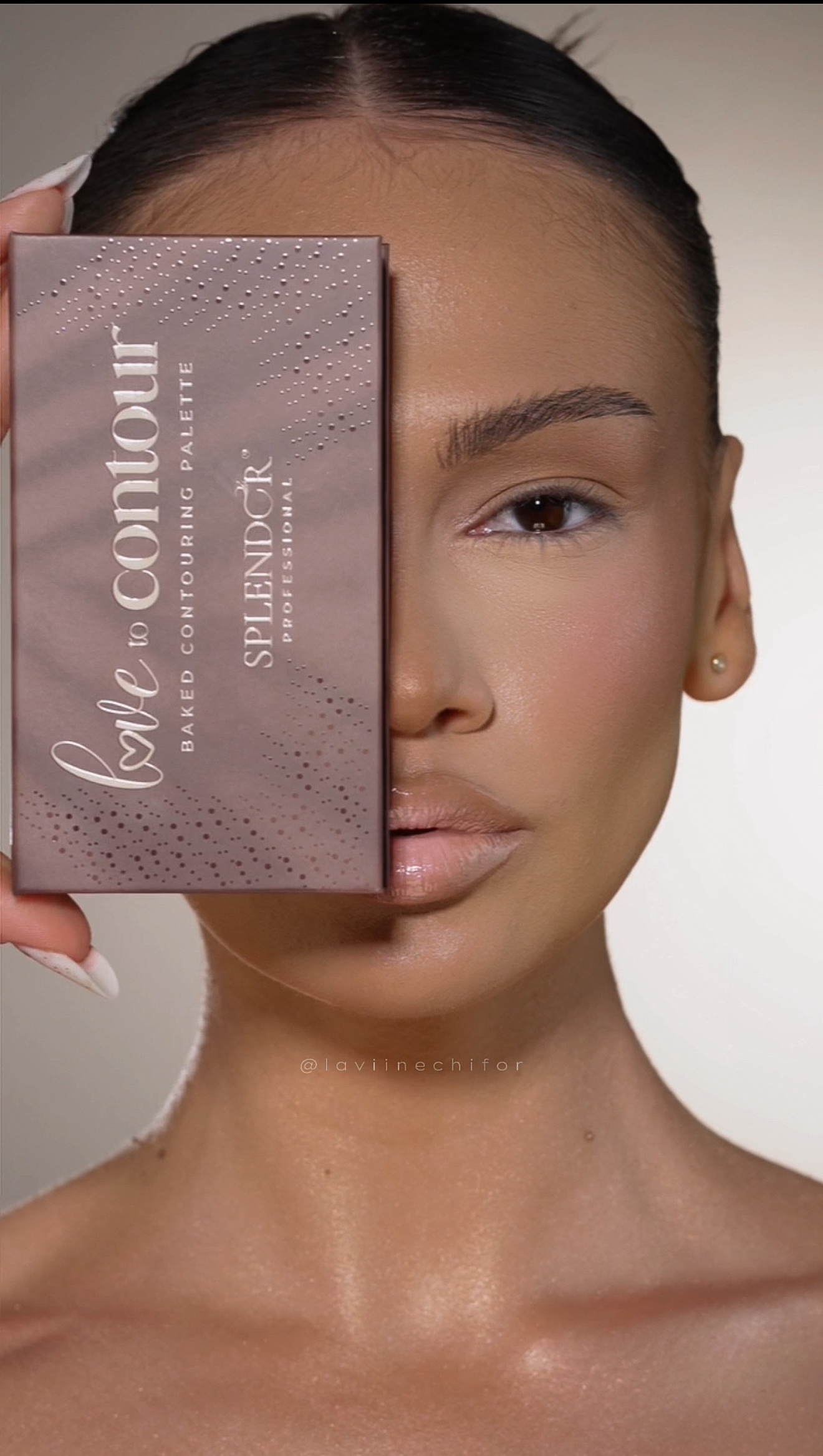 Love to Contour Paleta Splendor Conturare Satinata si Cremoasa 16.8 gr