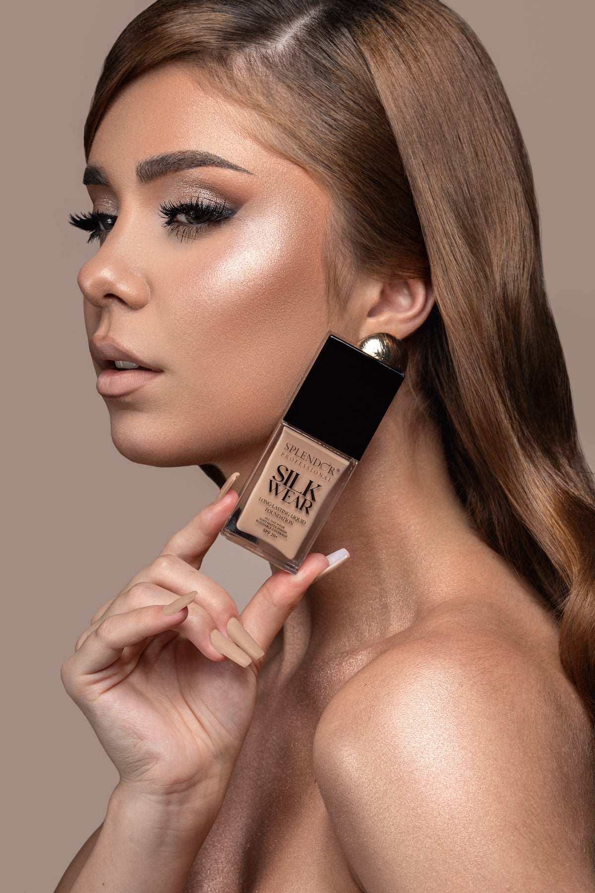 Fond de ten Splendor Silk Wear 30 ml SPF 20+