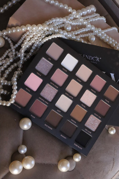 Paleta 20 farduri PEARLY LUXE SPLENDOR culori pigmentate si vibrante
